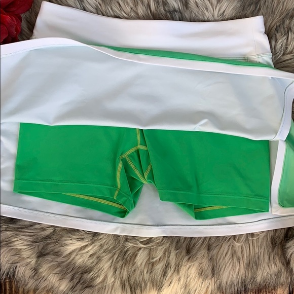 Nike Fit Dry Skirt with Shorts - Picture 6 of 7